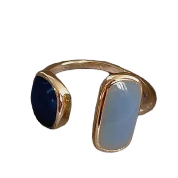 French Blue Retro Moi et Toi Gold Tone Adjustable Ring NWOT - Picture 4 of 12